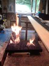 Cadre de bois brûlé