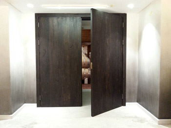 blackened-wood-and-graded-patinas